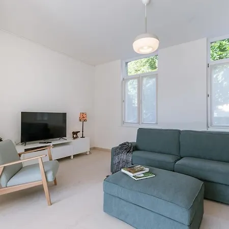 Huswell - Beautiful Vacation 'valkehuisje' In Holiday home