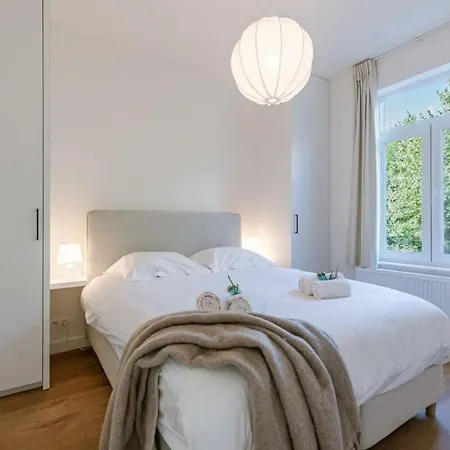 Huswell - Beautiful Vacation 'valkehuisje' In * Poperinge